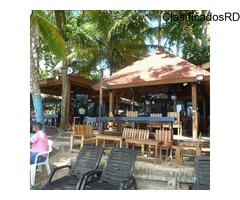 Hotel restaurante frente a la playa